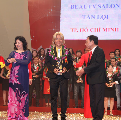Loi Tran Photo 47