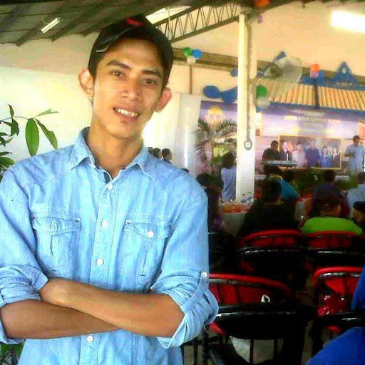 Alexander Alvaro Photo 5