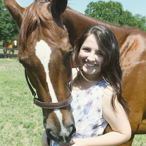 Alyssa Brady Photo 7