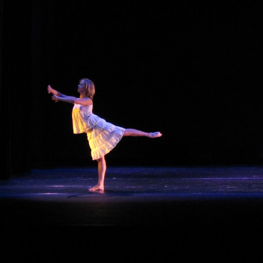 Sarah Light Photo 8