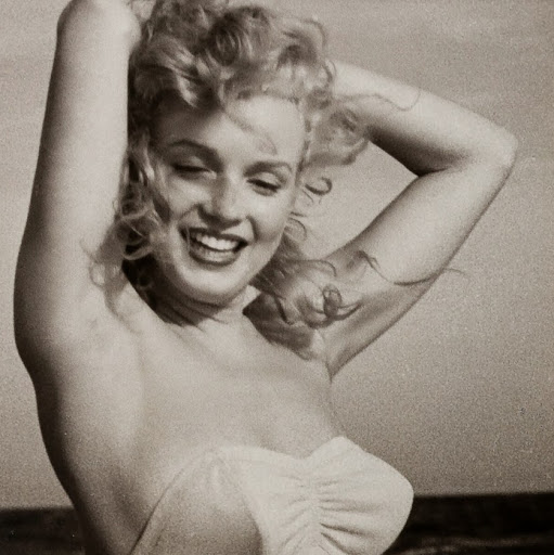 Mary Monroe Photo 8