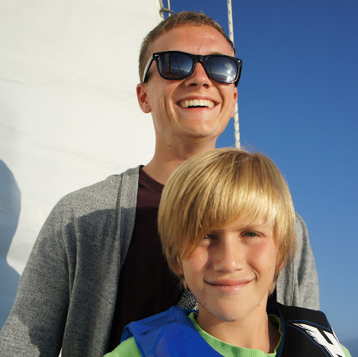 Andrew Wells Photo 12