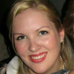 Erin Collins Photo 41
