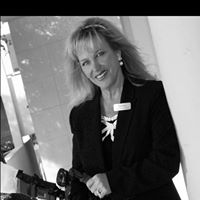 Sandra Jewell Photo 34