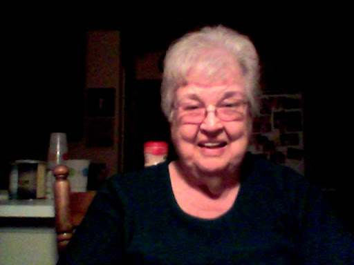 Elizabeth Deyoung Photo 23