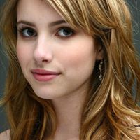 Lucy Swift Photo 4