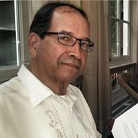 Efrain Santana Photo 14