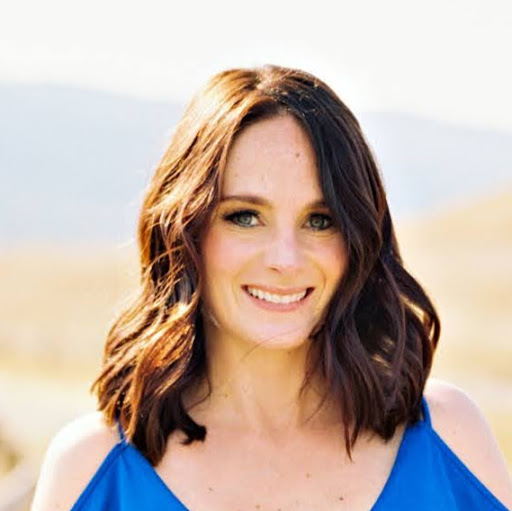 Renee Campbell Photo 34