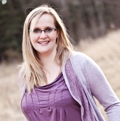 Erin Harding Photo 37