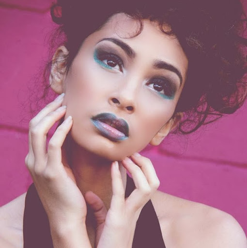 Erica Russell Photo 33