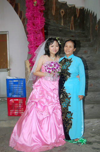 Thuy Ho Photo 38