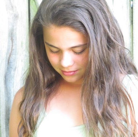 Sarah Hickey Photo 12