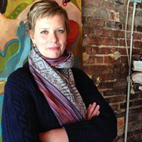 Kelly Layman Photo 18