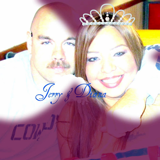 Diana Gonzalez Photo 17
