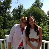Traci Anderson Photo 9