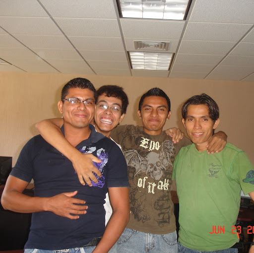 Rodolfo Vargas Photo 22