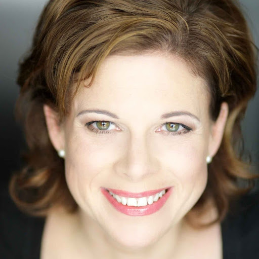 Angela Busch Photo 31