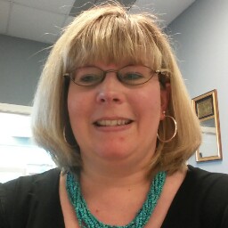 Suzanne Franks Photo 24