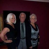 Julie Olsen Photo 39