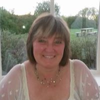 Tracey Lambert Photo 16