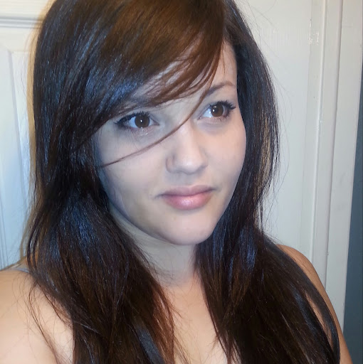 Danielle Myers Photo 16