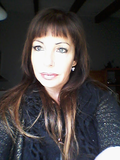 Mercedes Ruiz Photo 24