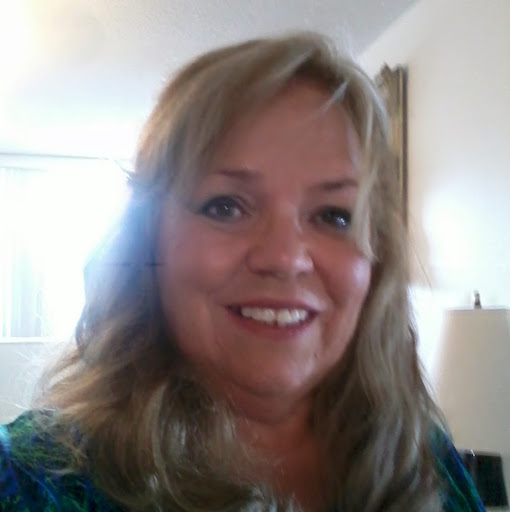 Linda Becker Photo 29