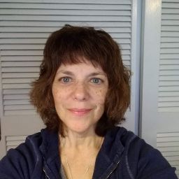 Lisa Crowe Photo 4