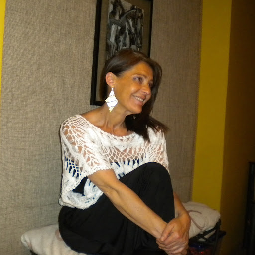 Liz Hansen Photo 35