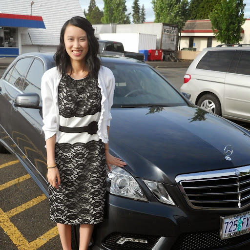 Lilly Chen Photo 25