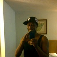 Andre Long Photo 18