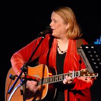 Kristin Benjamin Photo 23