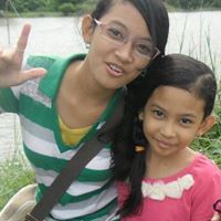 Ann Gomez Photo 10