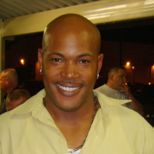Reginald Thompson Photo 15