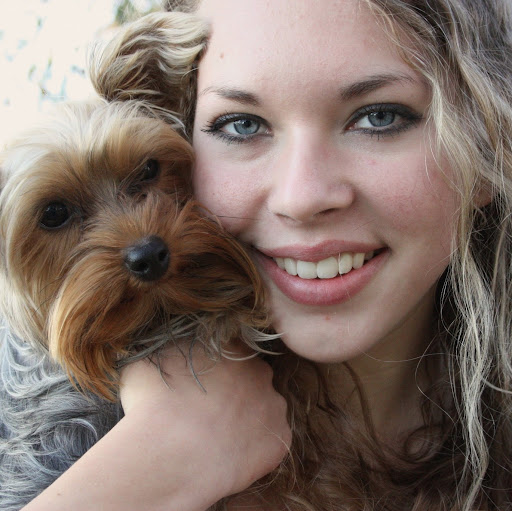 Elizabeth Pierson Photo 36