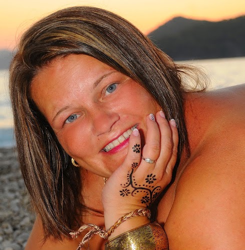 Tammy Hardy Photo 16