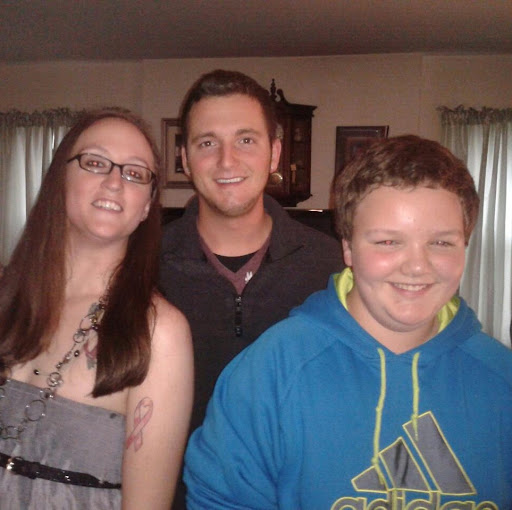 Laura Dotson Photo 17