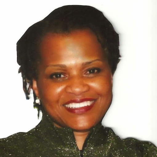 Yvonne Mills Photo 37