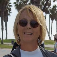 Eileen Wood Photo 35