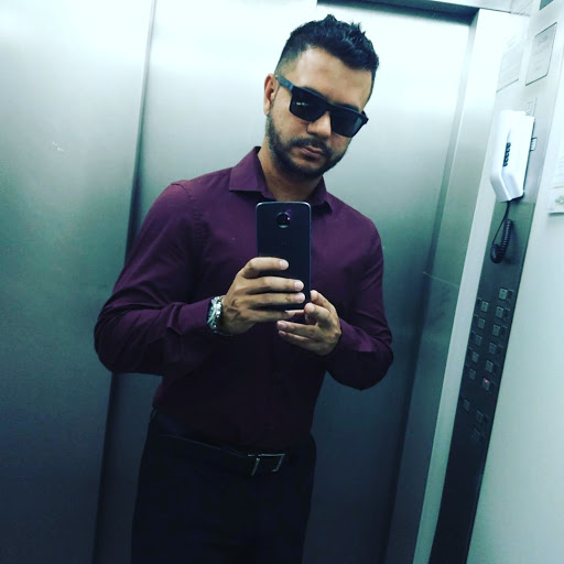 Leandro Rodrigues Photo 30