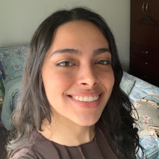 Cindy Molina Photo 15