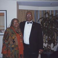 Brenda Henry Photo 25