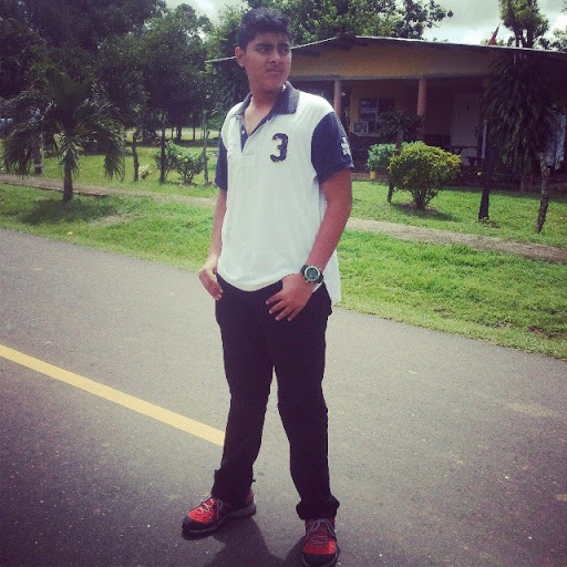 Roderick Rodriguez Photo 11