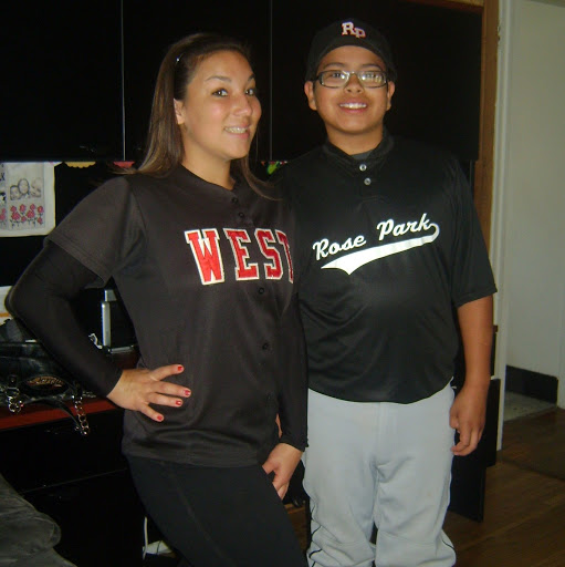 Anthony Velasquez Photo 44