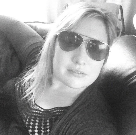 Emily Allen Photo 10