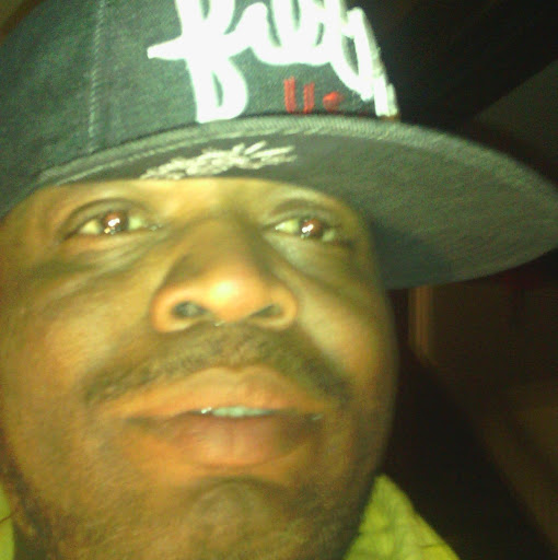 Vince Brown Photo 11