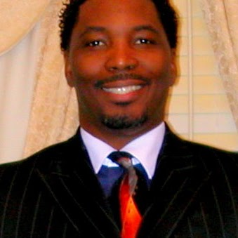 Lee Robbins Photo 26