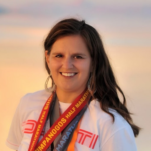 Angie Olsen Photo 32
