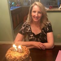 Holly Robbins Photo 26