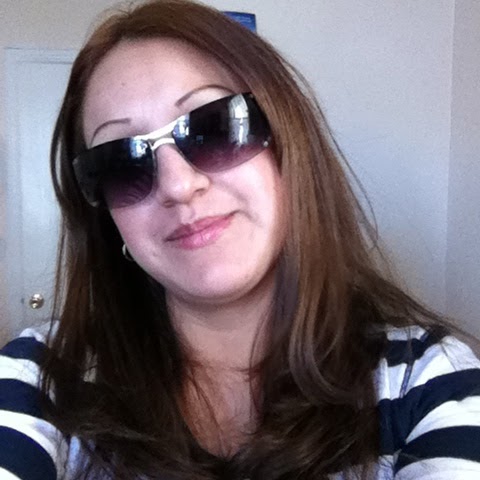 Maria Vivar Photo 12